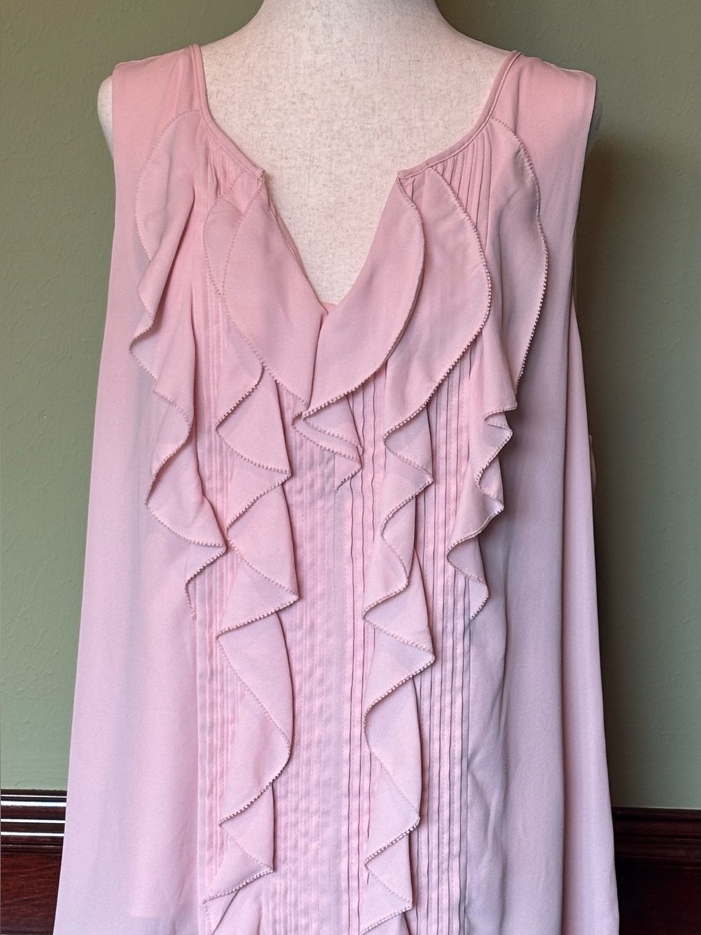 White House Black Market Pink Ruffle Front Sleeveless Blouse